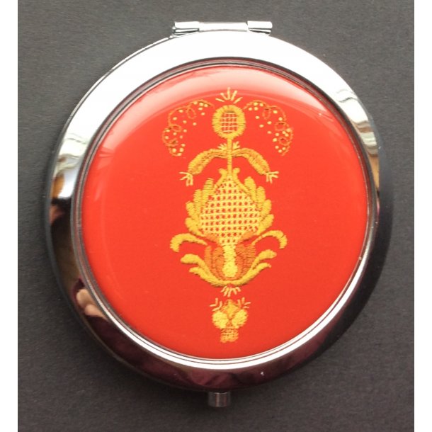 Speil til rd Romeriksbunad